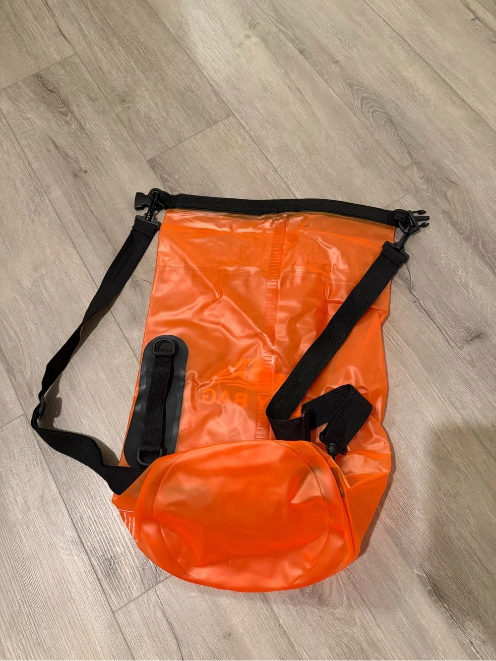 HEETA 20L Orange Waterproof Dry Bag - Like New Condition